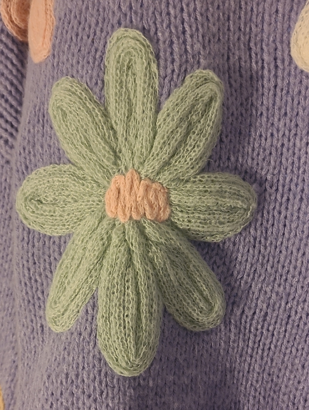 DEBUT Lavender Floral Appliqué Knit Oversized Sweater M/L Like NEW - Picture 2 of 7